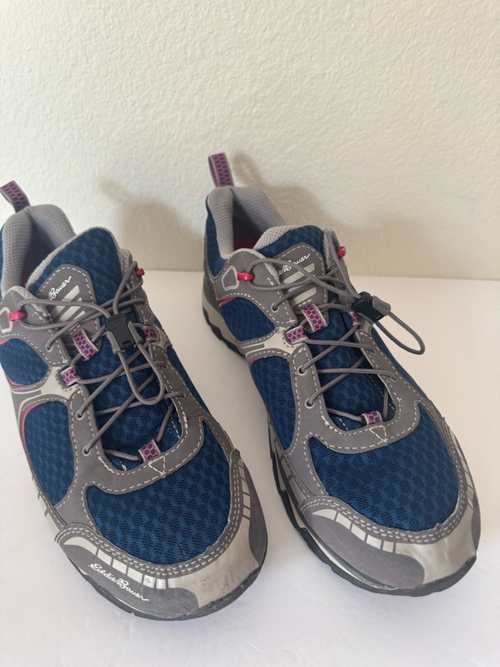 Eddie Bauer Ladies Vibram Weatheredge Midlite Trail Running/Hiking Shoes